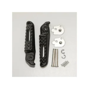 BIKETEC PARTS ZESTAW PODNÓŻKÓW (PODNÓŻKI) PASAŻERA KOMPLETNY Z MOCOWANIAMI HONDA CBR 600RR / CBR 1000RR '03-14 KOLOR CZARNY Promocja
