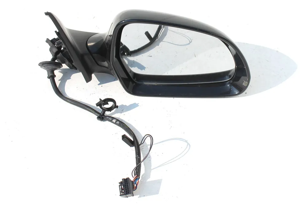 Zamów teraz AUDI Q3 LUSTERKO DRZWI PRAWE 12+2pin LY9T 8U zewnętrzne 12+2 pinów kabli