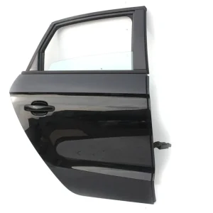 Zamów teraz AUDI A1 SPORTBACK DRZWI PRAWE TYŁ STRONA PRAWA tylne 1 sztuka 8X 8X4 A2 LY9B Brylantowy czarny 8X3831052 8X4833052 8X4833052B