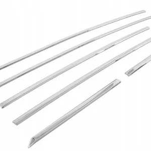 Listwy pod szyby boczne Peugeot 2008 2020+ Nowość