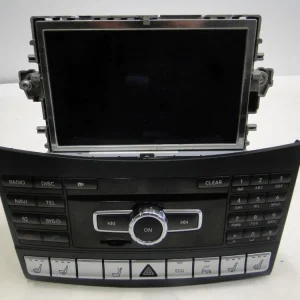 Zwrot pieniędzy MERCEDES E KLASA W212 PO LIFCIE MONITOR A2129002726 RADIO A2129008626 KOMPLET