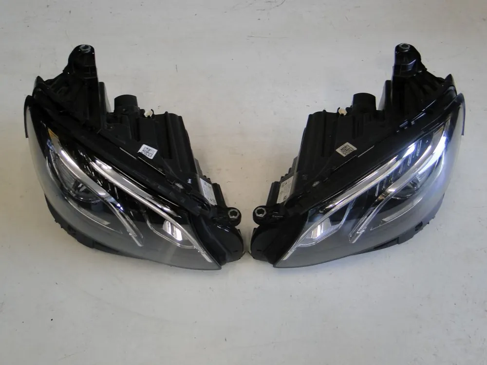 Zwrot pieniędzy MERCEDES E KLASA W213 LAMPA LED HIGH PERFORMANCE